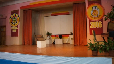 сцена гимназии №2 ждёт участников городского конкурса 